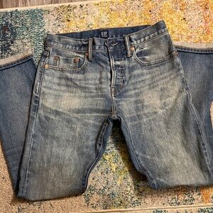 GAP 1969 Faded Indigo Denim jeans. Distressed. NWOT 28x30 slim